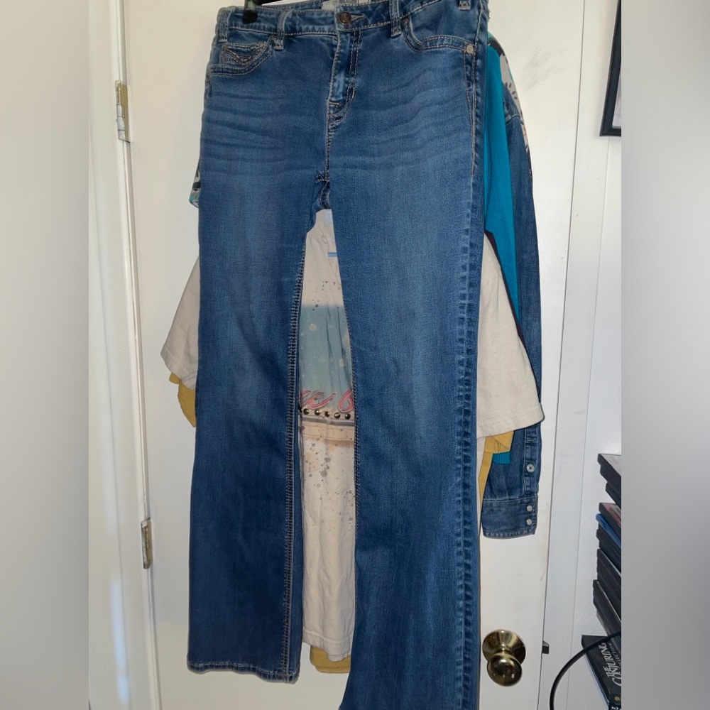 Womens used mid rise rock’n’roll size 30 jeans